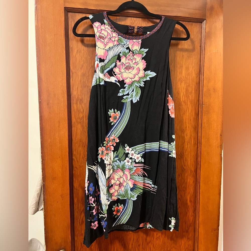 Elegant Ecote Floral Backless Dress EUC